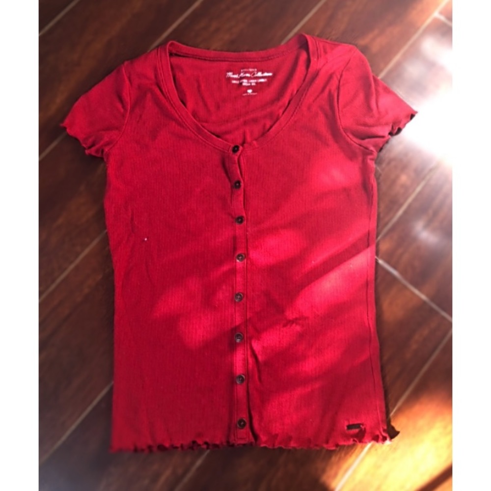 Ribbed red hollister top